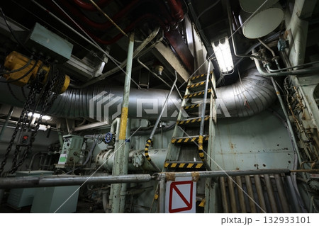 機関室 132933101
