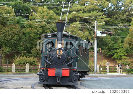 【伊予鉄道】D2形＋ハ31形〜坊っちゃん列車〜（花園線：南堀端電停） 132933392