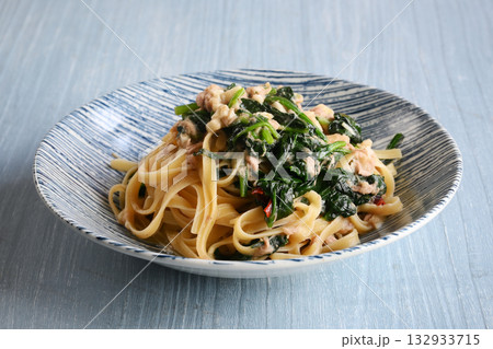 ほうれん草とツナのスパゲティー ほうれん草とツナのスパゲティー 132933715