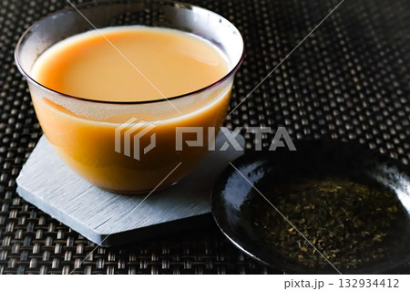 烏龍茶ミルクティー 烏龍茶ミルクティー 132934412