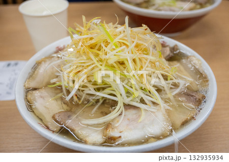 日本の福島県のとても有名で美味しいラーメン 日本の福島県のとても有名で美味しいラーメン 132935934