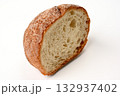 スライスしたパン01 132937402