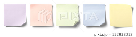 ペールトーンの付箋のテクスチャー 132938312