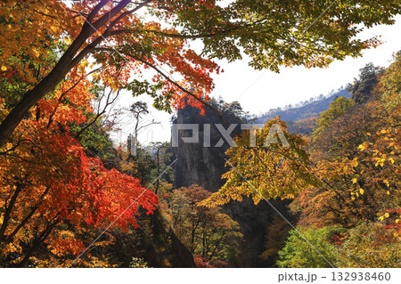 Seoraksan national park, colored in autumn leaves Seoraksan national park, colored in autumn leaves 132938460