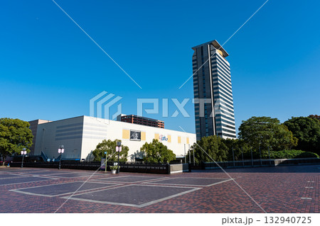 多摩中央公園から見た多摩センター丘の上パティオ　東京都多摩市落合 132940725