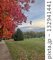 紅葉のある風景 132941441