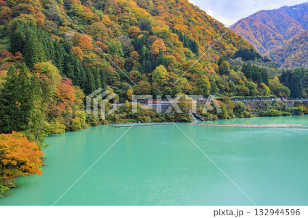 黒部峡谷　トロッコ鉄道 132944596