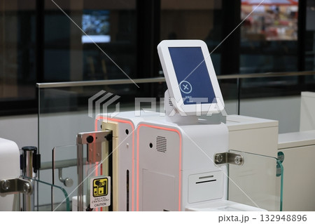 自動化ゲート 自動化ゲート 132948896