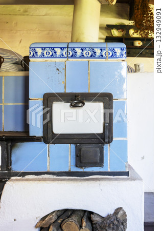 Traditional tiled stove with wood for heating in Kourim 132949091