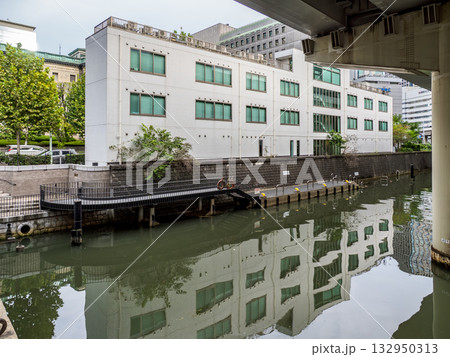 日本橋川常盤橋防災船着場（東京都中央区） 132950313