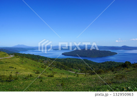 美幌峠から見る屈斜路湖（2025年9月） 132950963