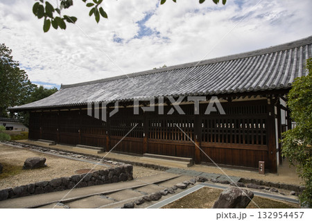 東福寺 東司(重要文化財)のトイレ2 東福寺 東司(重要文化財)のトイレ2 132954457