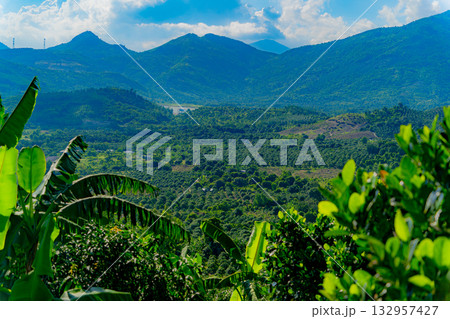 Highlands. 132957427