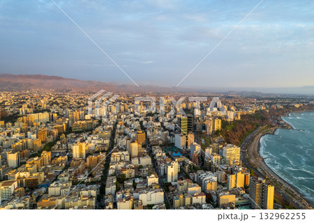 Aerial view of Miraflores and its boardwalk in Lima. 132962255
