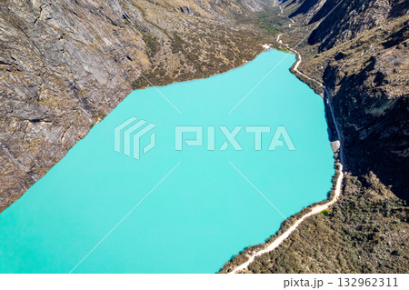 Aerial view of the Llanganuco Lagoon, Ancash. 132962311