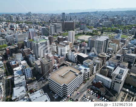 鹿児島中心部の樋之口町、新屋敷町方面の街並みの空撮 132962516