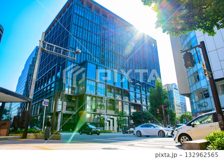 ONE FUKUOKA BLDG.(ワンビル)　天神の交差点　ワンビルと福岡PARCOの間 132962565