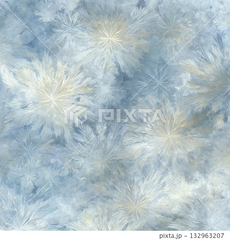 霜の模様が広がる冬の抽象背景（繊細で柔らかな氷結テクスチャ） 132963207
