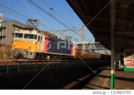 夕日を浴びて常磐線を疾走するEF81-92号機牽引の安中貨物_2010/11/29撮影 夕日を浴びて常磐線を疾走するEF81-92号機牽引の安中貨物_2010/11/29撮影 132963750