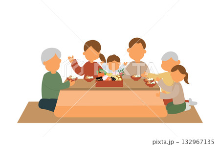 お節料理を囲む三世代家族 お節料理を囲む三世代家族 132967135