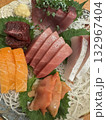 刺身盛り合わせを美味し！ 132967404