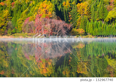 中綱湖（秋） 132967740