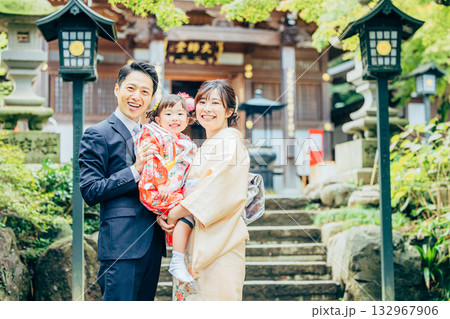 家族　七五三　ポートレート 132967906