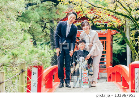 七五三 親子 七五三 親子 132967953