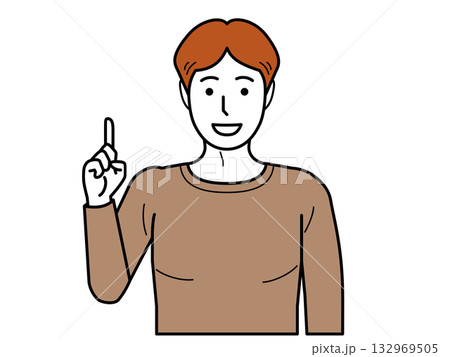 正面向き。ナンバーワンポーズをするTシャツの若い男性。 正面向き。ナンバーワンポーズをするTシャツの若い男性。 132969505