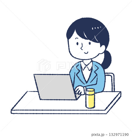 仕事をしているOL 132971190