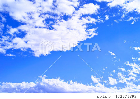 青空と雲イメージ 132971895
