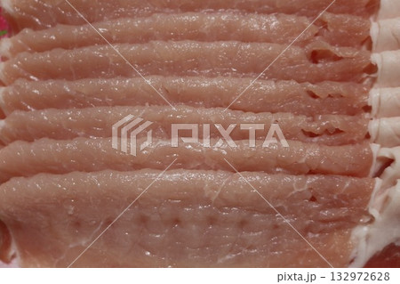 豚肉ロースしゃぶしゃぶ用 132972628