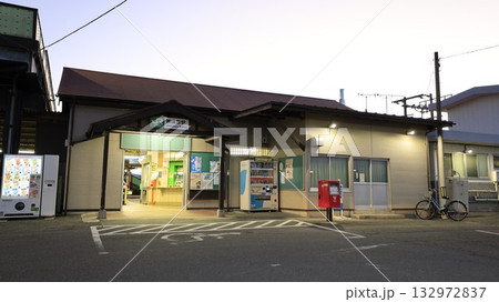 JR高崎線の神保原駅駅舎、出入口 JR高崎線の神保原駅駅舎、出入口 132972837