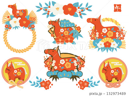 午年年賀アイコンセット、レトロカラー、赤馬、かわいい、イラスト 午年年賀アイコンセット、レトロカラー、赤馬、かわいい、イラスト 132973489