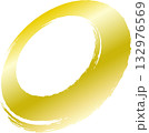金色の和風楕円背景　筆 132976569
