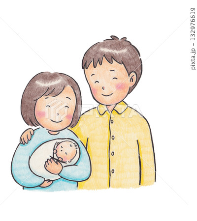 赤ちゃんを抱くお母さんとお父さんのイラスト 132976619