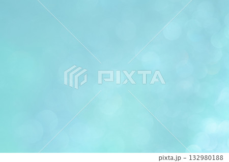 エメラルドグリーンカラー系の大小ランダムなキラキラ背景素材 132980188