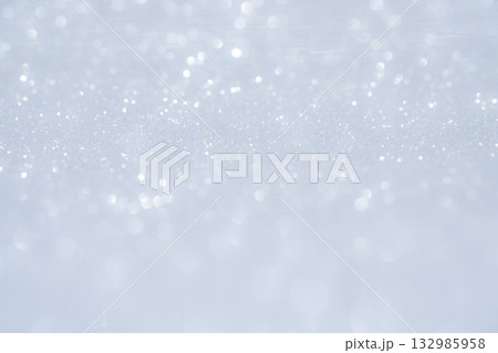 アイスグレーの大小キラキラ背景素材 132985958