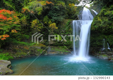 秋の慈恩の滝(大分県玖珠町) 秋の慈恩の滝(大分県玖珠町) 132990143