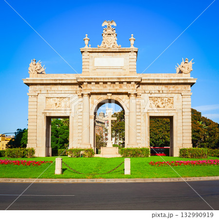 Porta de la Mar or Sea Gate, Valencia Porta de la Mar or Sea Gate, Valencia 132990919