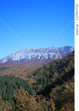 見ごろの紅葉　大山 132993782