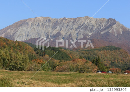 見ごろの紅葉 大山 見ごろの紅葉 大山 132993805