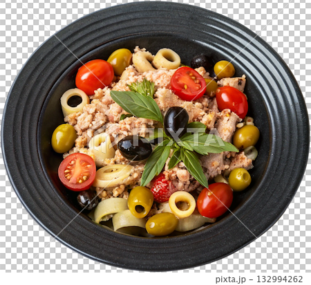 pasta salad with tomatoes and olives 132994262