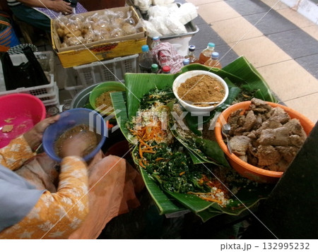 インドネシア マーケット ジョグジャカルタ 132995232