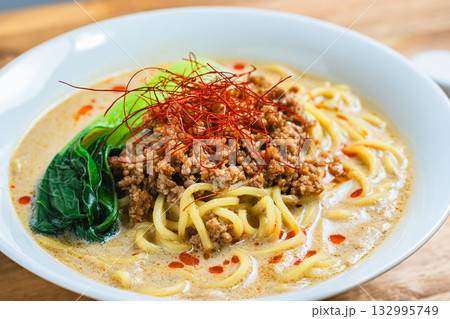 豆乳ごま担々麺 豆乳ごま担々麺 132995749