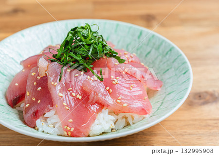 マグロ丼 マグロ丼 132995908