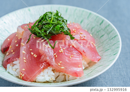 マグロ丼 マグロ丼 132995916