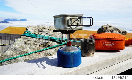 乗鞍岳山頂で味わう山ご飯 乗鞍岳山頂で味わう山ご飯 132996214