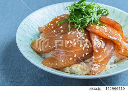はまちの漬け丼 132996310