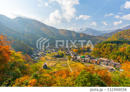 白川郷 紅葉 白川郷 紅葉 132998036